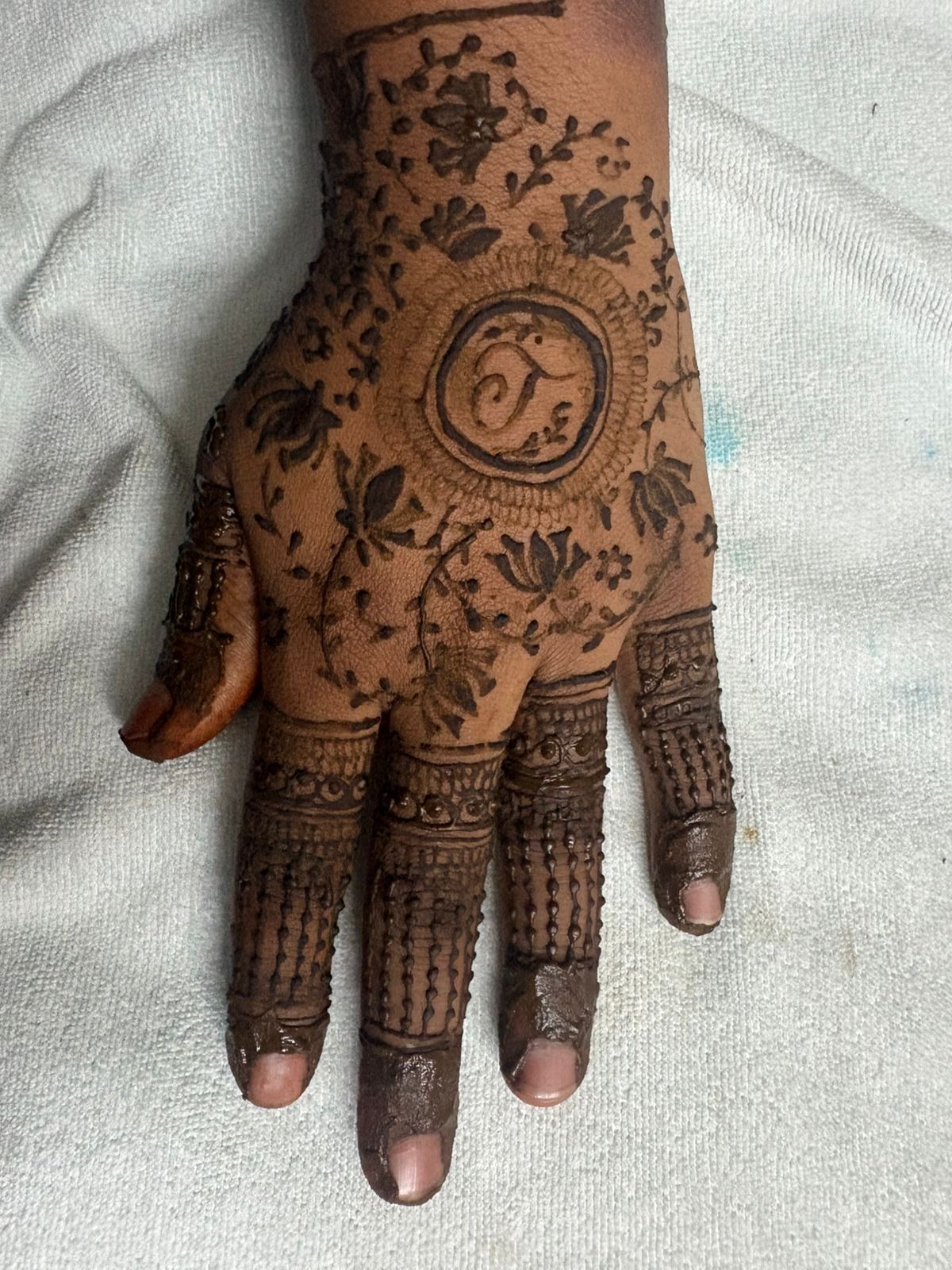 Arabic mehendi design